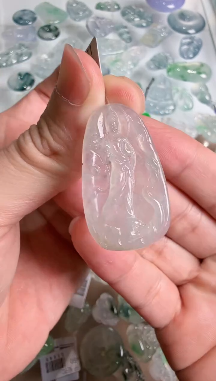 【闪购商品】翡翠吊坠(不含链)未镶嵌··