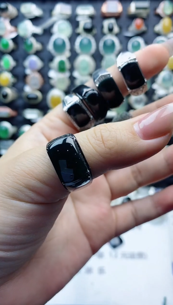 【闪购商品】翡翠戒指银S925镶嵌天然翡翠男戒