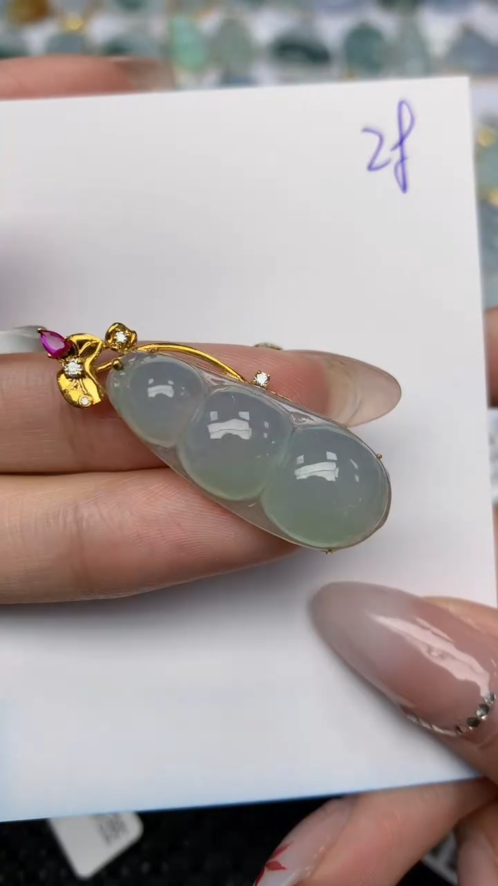 【闪购商品】翡翠颈饰18K金镶嵌天然翡翠A货