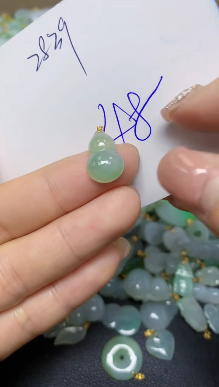 【闪购商品】翡翠挂件18K金镶嵌 天然翡翠A货