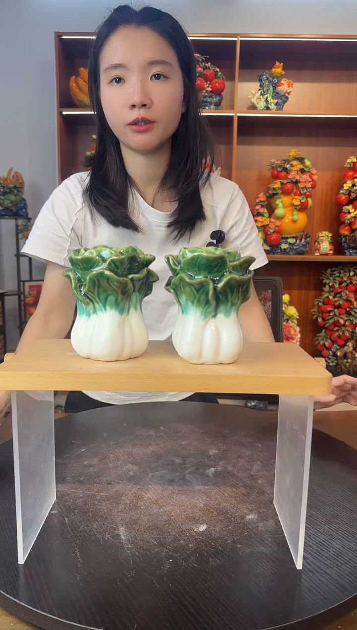 陶瓷白菜一对摆件