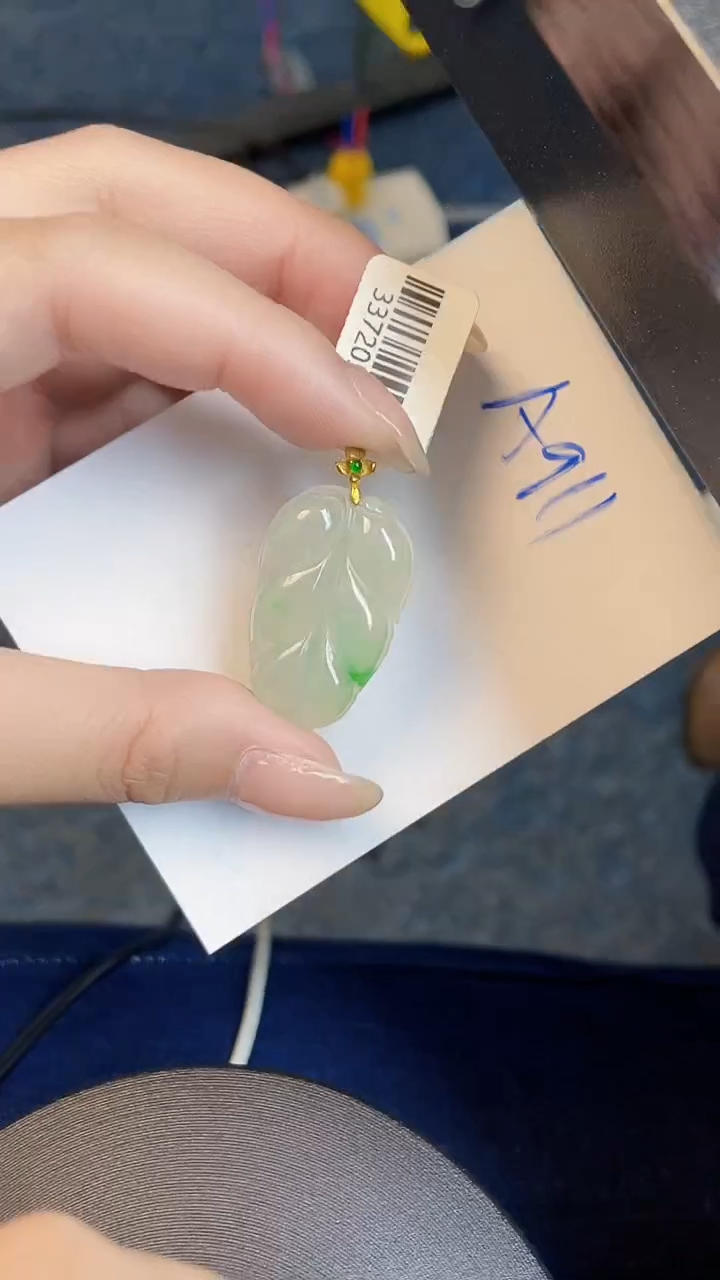 【闪购商品】翡翠颈饰18K金镶嵌00000000