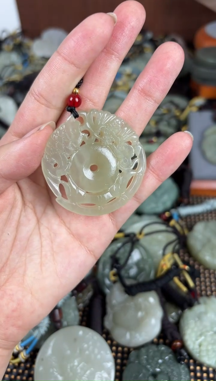 【闪购商品】和田玉颈饰未镶嵌1