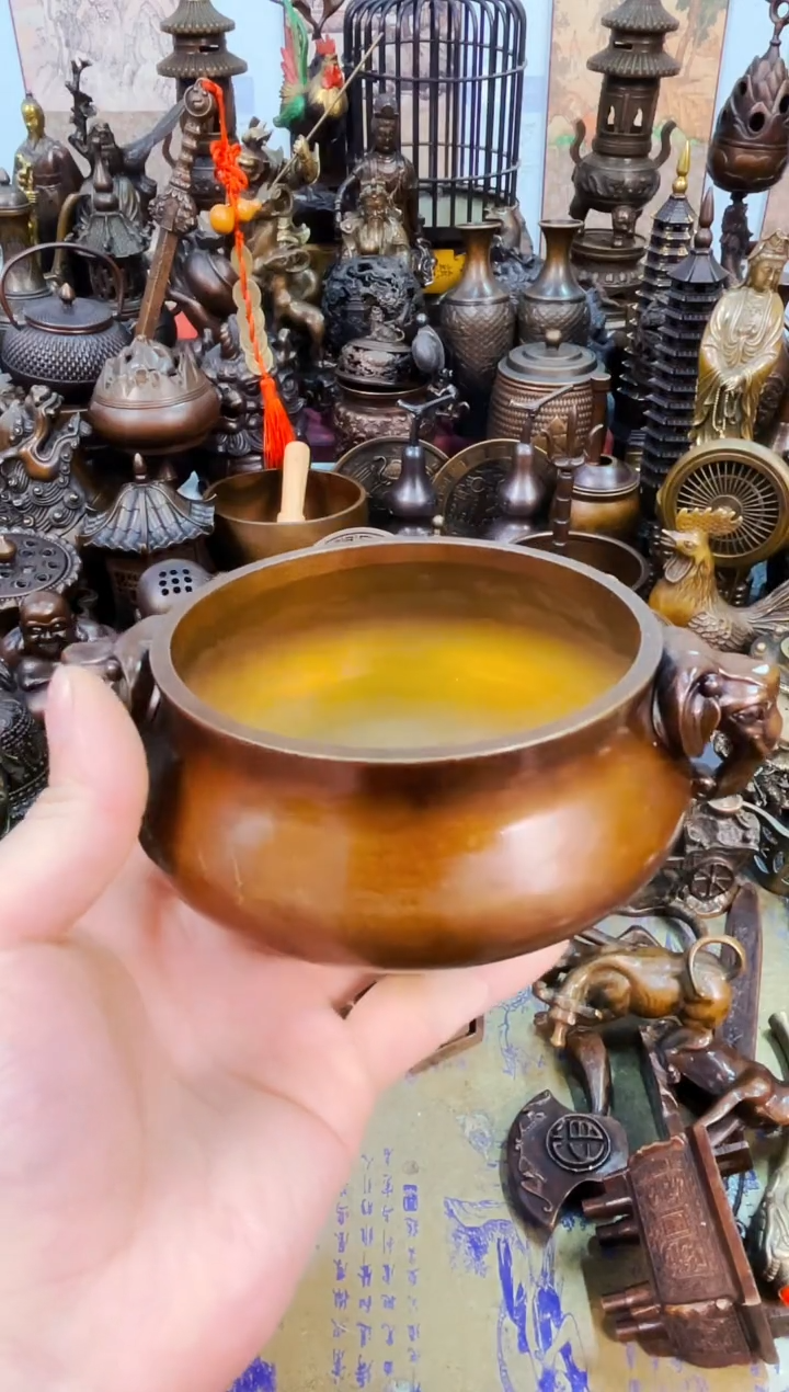 精铜工匠  独具韵味