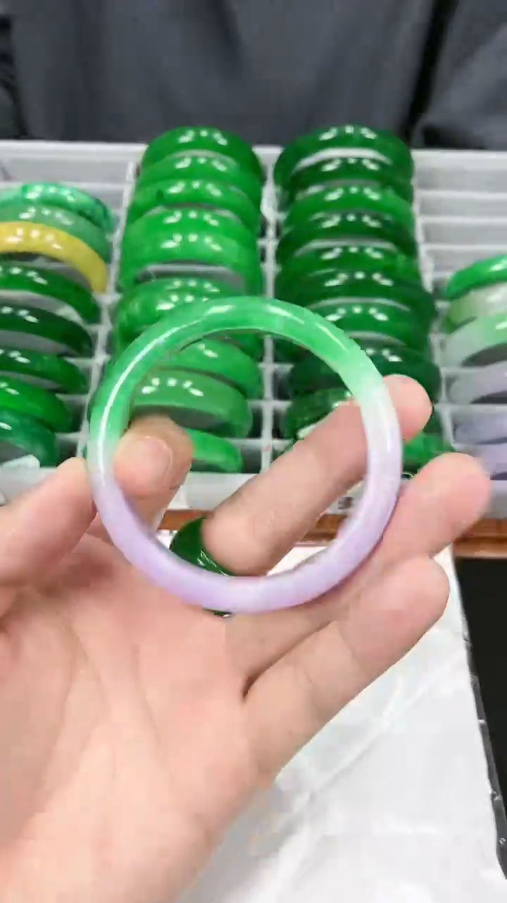 【闪购商品】砖雕s61 春带彩手镯 圈口56.5