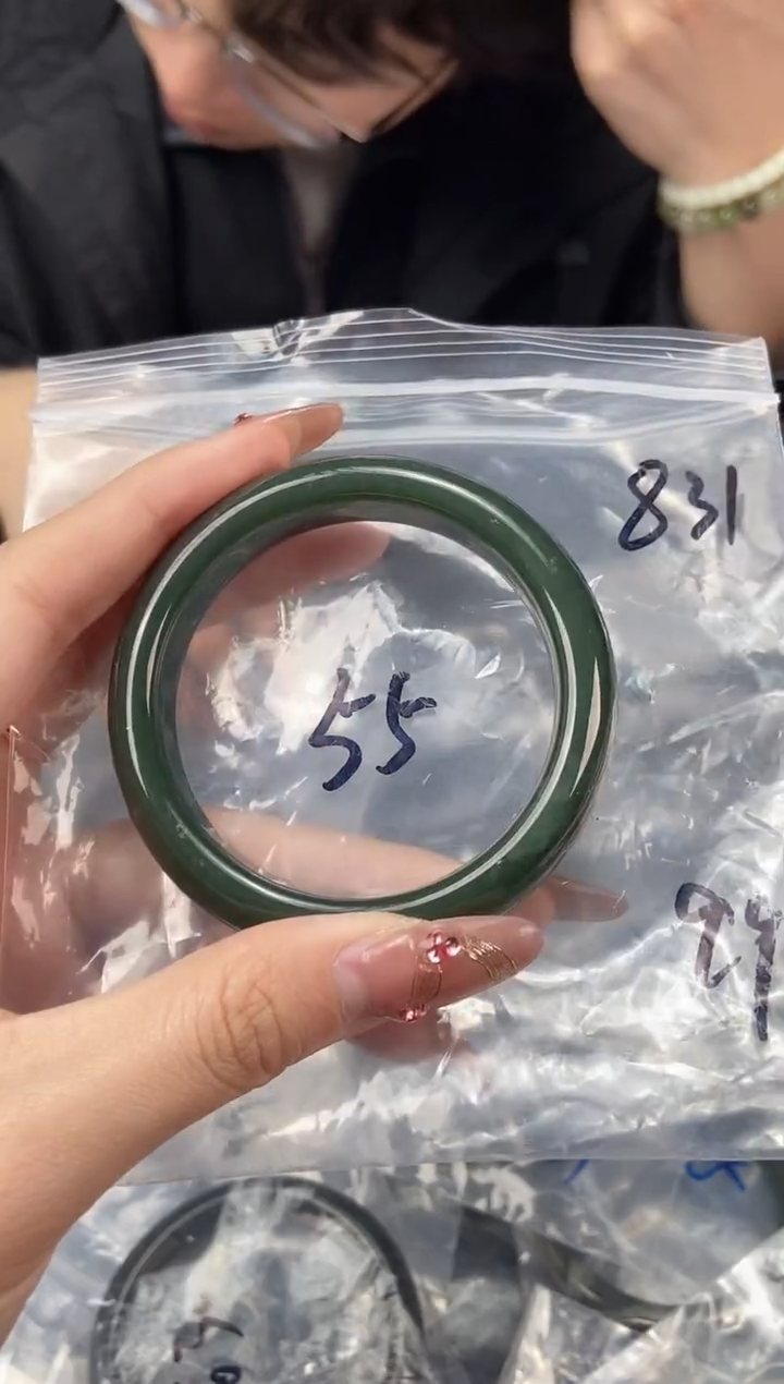 【闪购商品】和田玉手镯未镶嵌和田玉手镯99