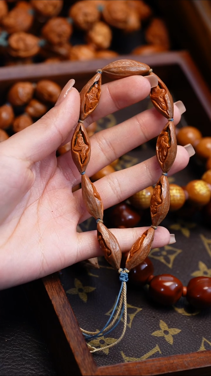 【闪购商品】橄榄核吊坠苏工橄榄核