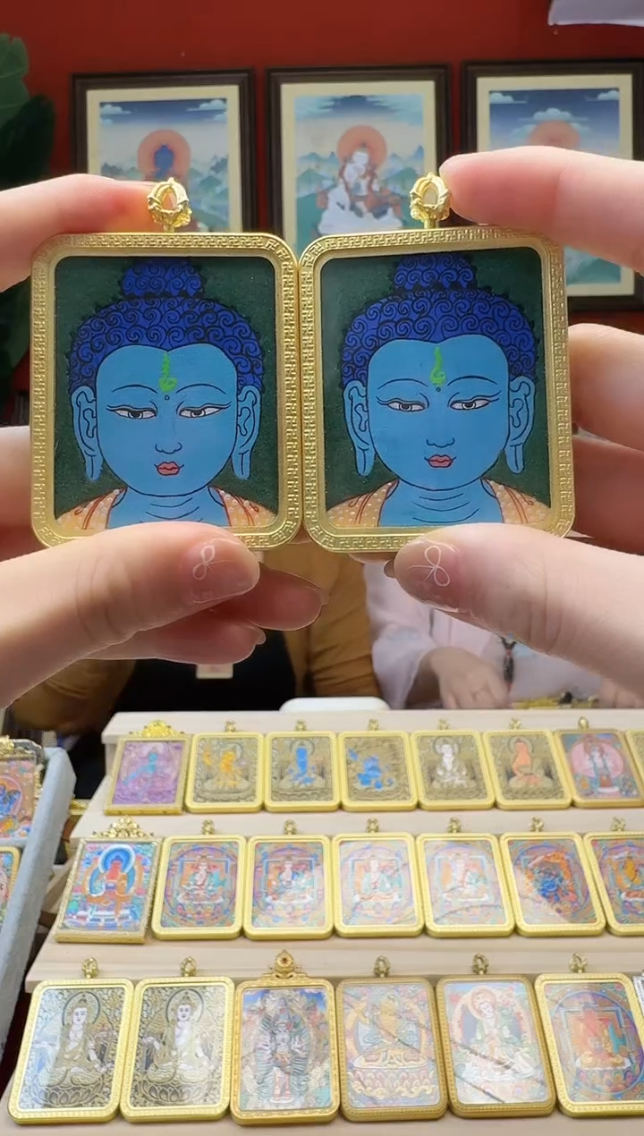 吊坠药老师-热贡纯手绘