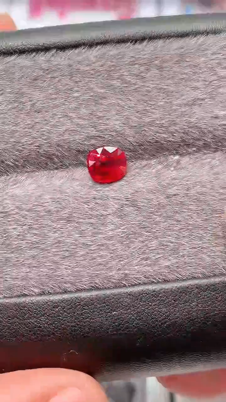 【闪购商品】红宝石裸石未镶嵌无烧鸽血1.5