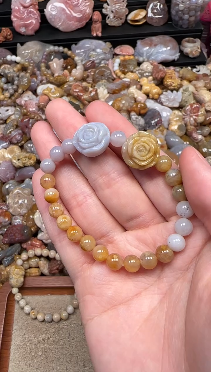 颈饰未镶嵌硅化珊瑚（珊瑚玉）685