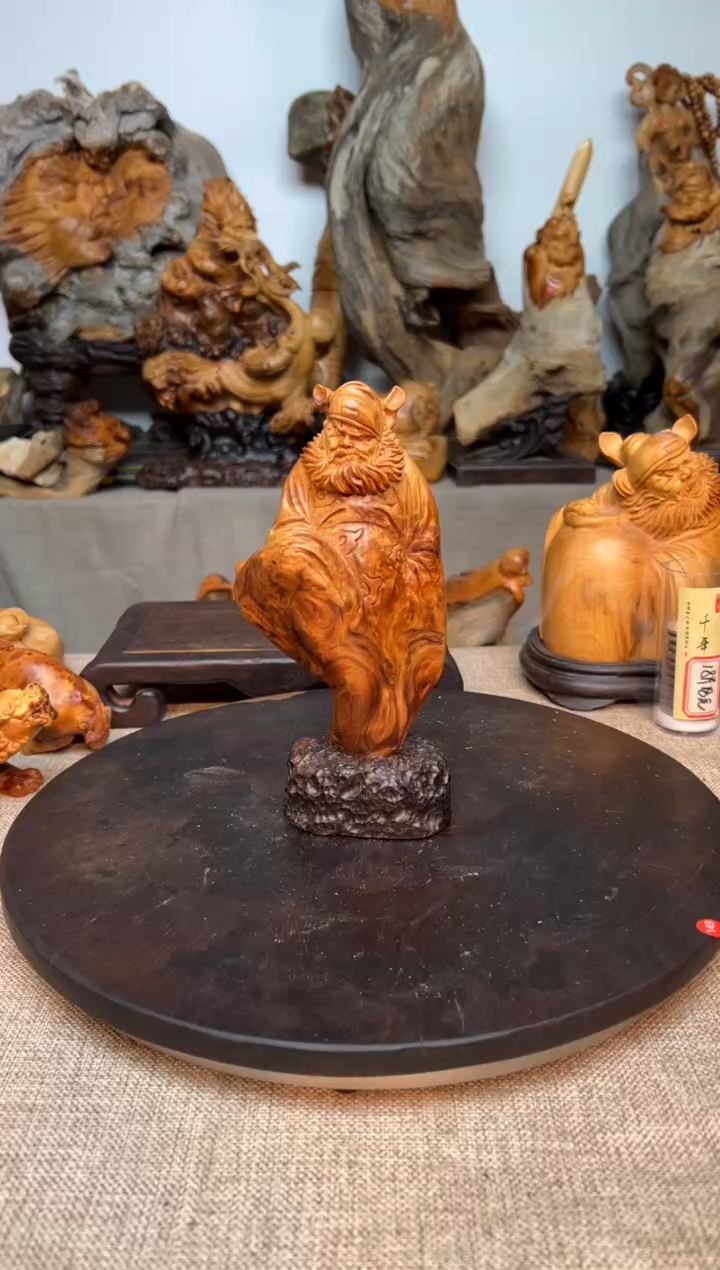 柏木（崖柏）崖柏雕刻件