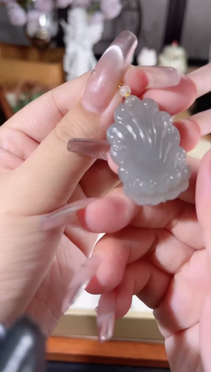 和田玉银S925镶嵌吊坠(不含链)多样性发货其一默认天然特征