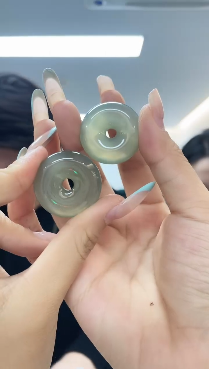 未镶嵌颈饰玛瑙/玉髓（多样性发一件）