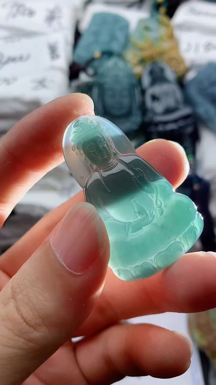 翡翠未镶嵌颈饰88888888