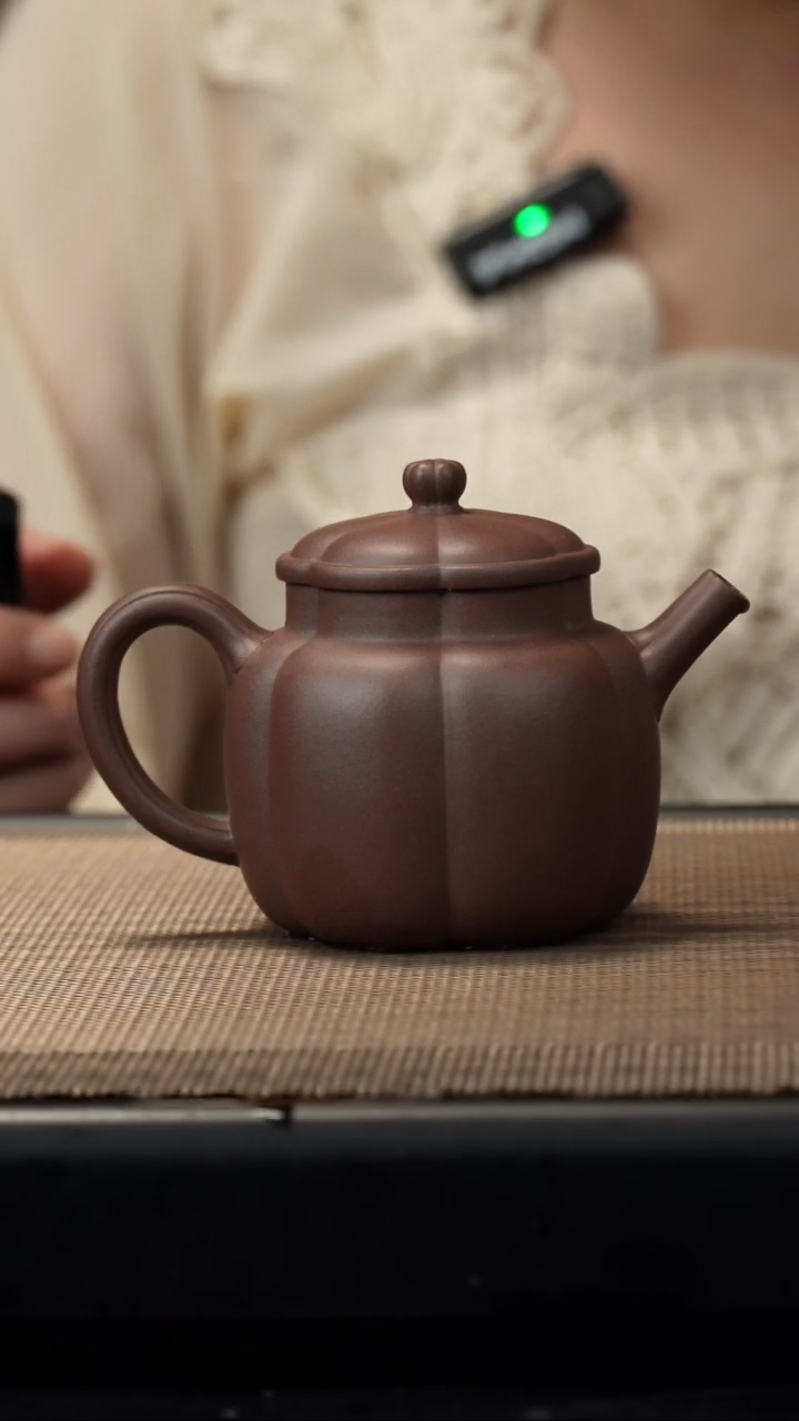 茶壶紫砂紫泥筋纹言心170cc
