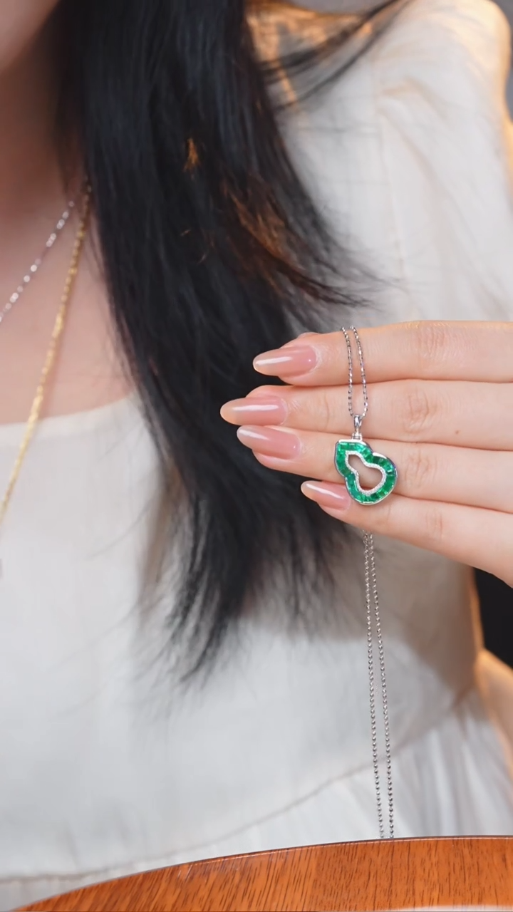 吊坠不含链18K金镶嵌祖母绿（2ct）@@S2644