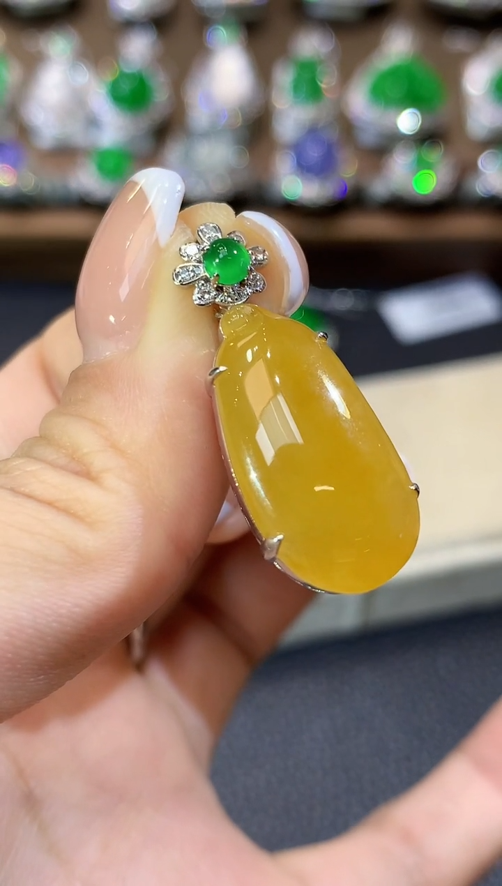 吊坠(不含链)18K金镶嵌翡翠D28