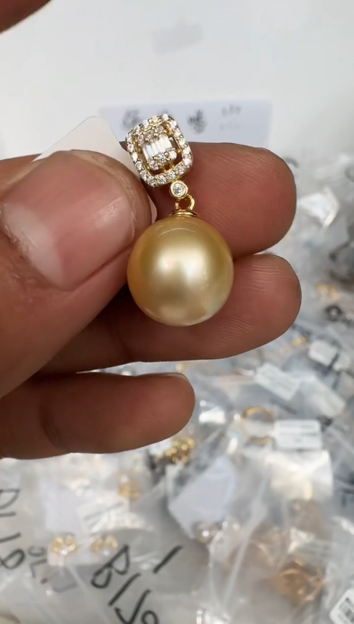 颈饰银S925镶嵌海水珍珠吊坠