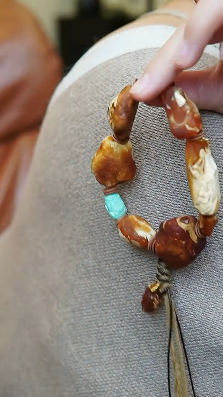 【闪购商品】琥珀裸石未镶嵌原石