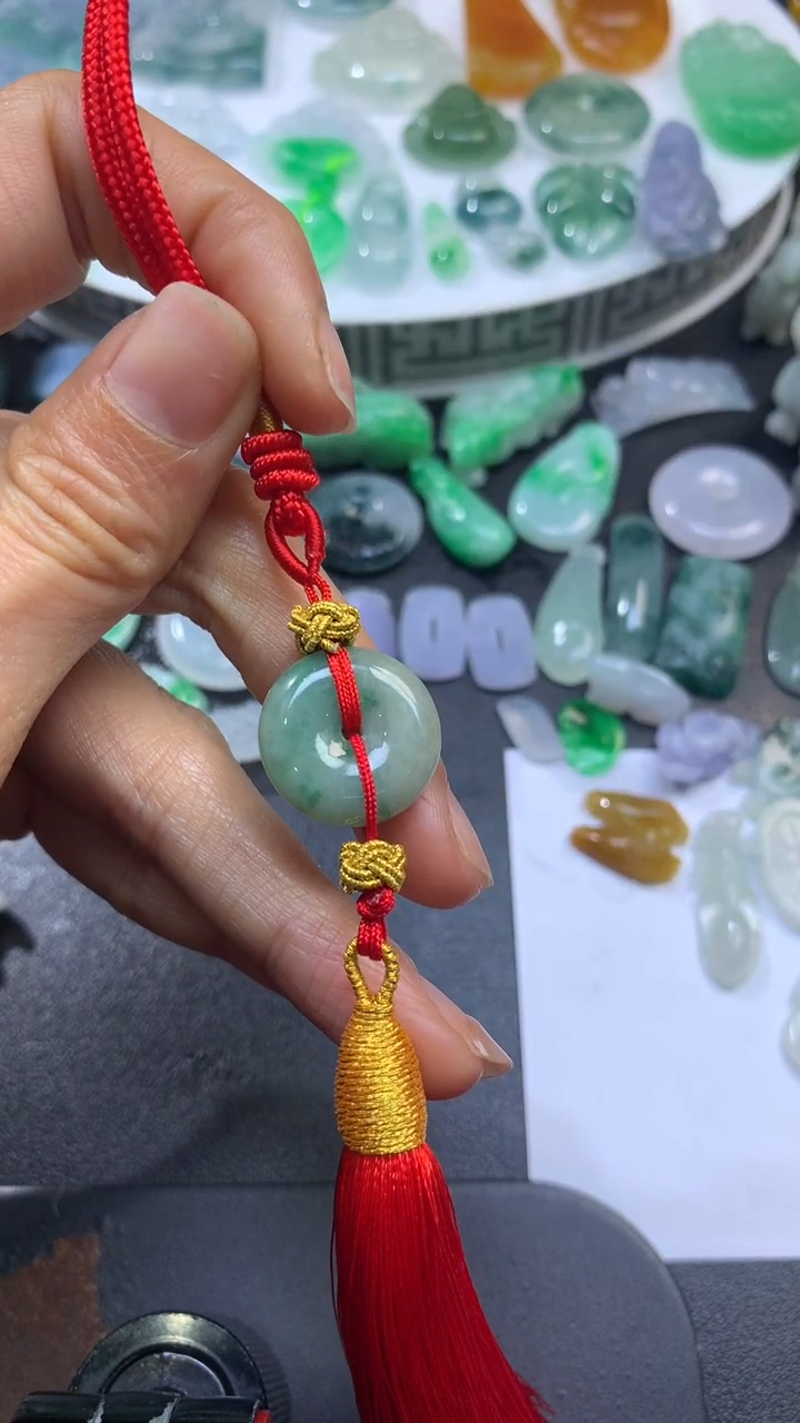 【闪购商品】翡翠挂件未镶嵌翡翠