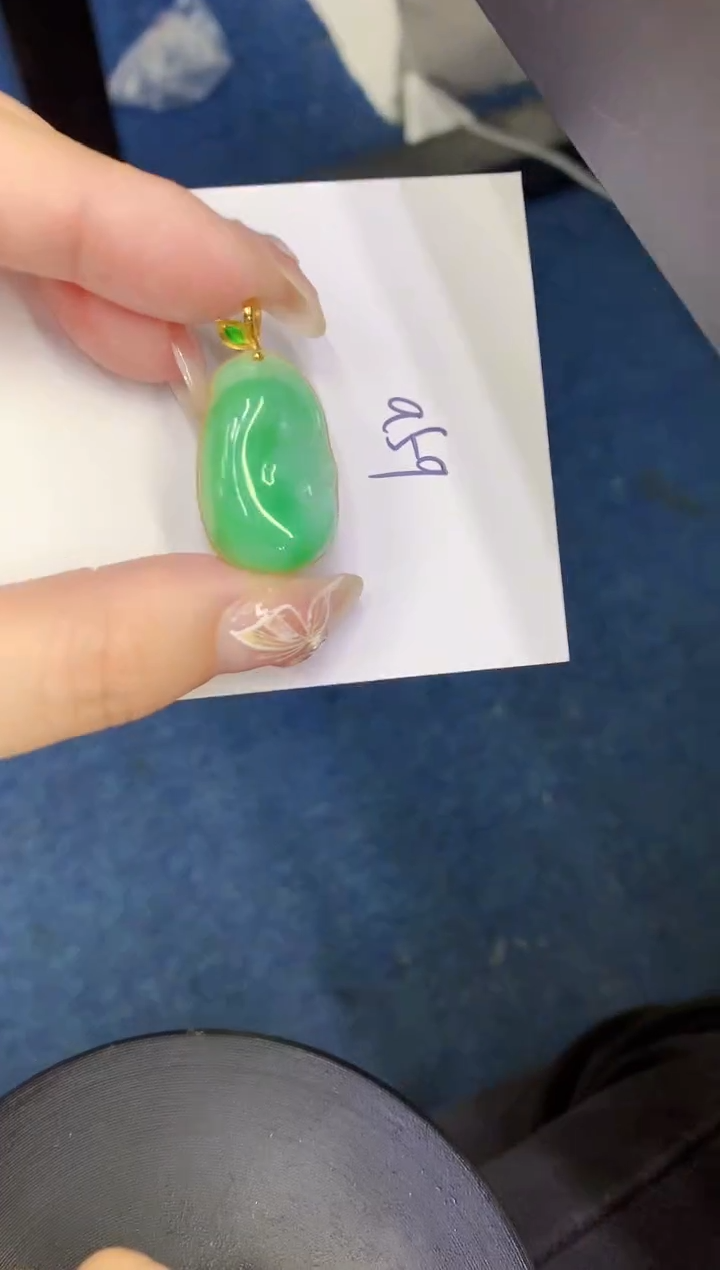 【闪购商品】翡翠颈饰18K金镶嵌0000000000