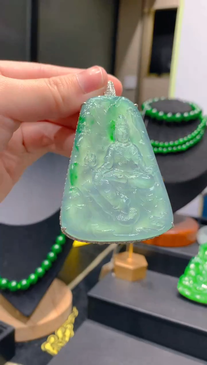 【闪购商品】翡翠颈饰银S925镶嵌一季