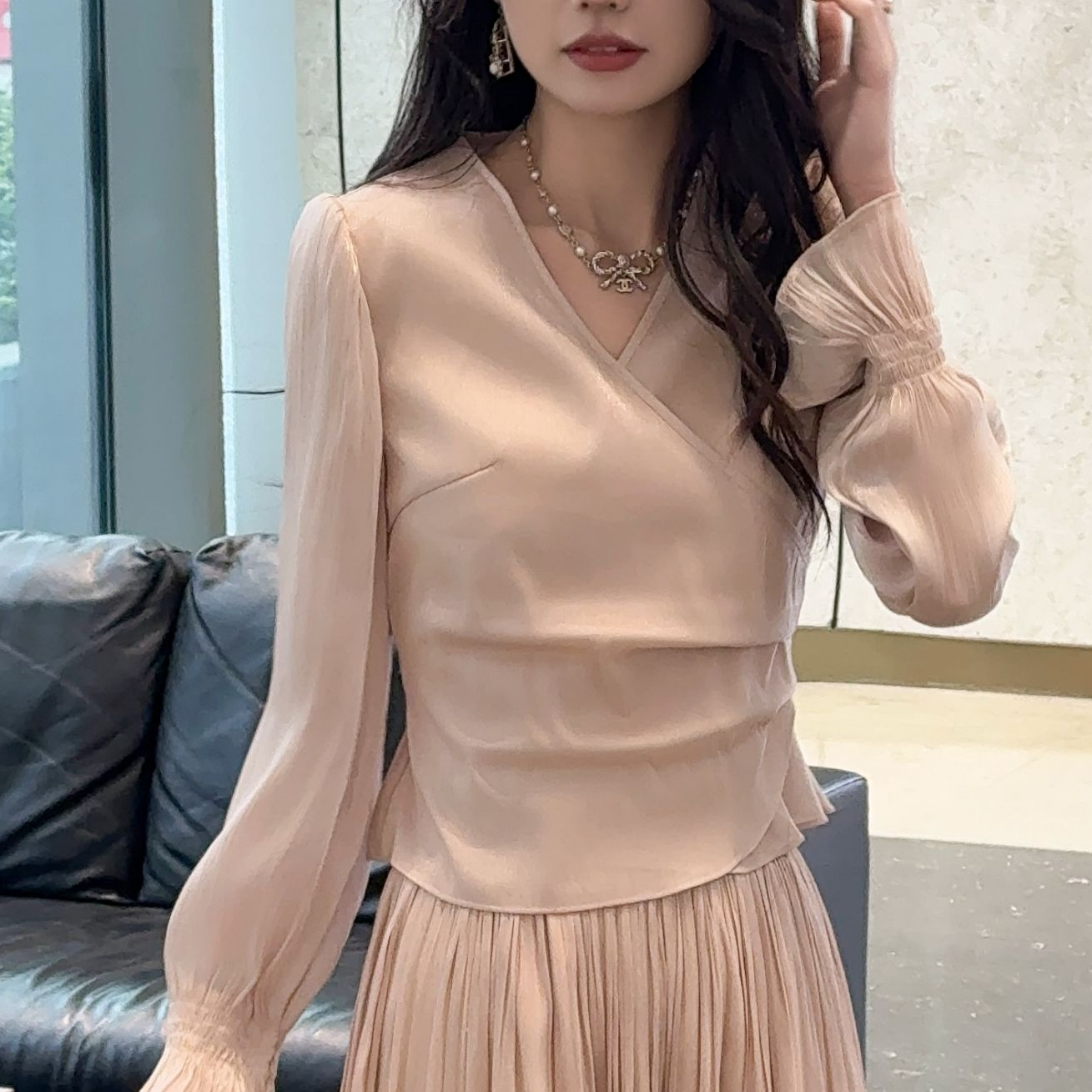 2025春季新款韩版百搭气质打底长袖丝绒衬衫女上衣女