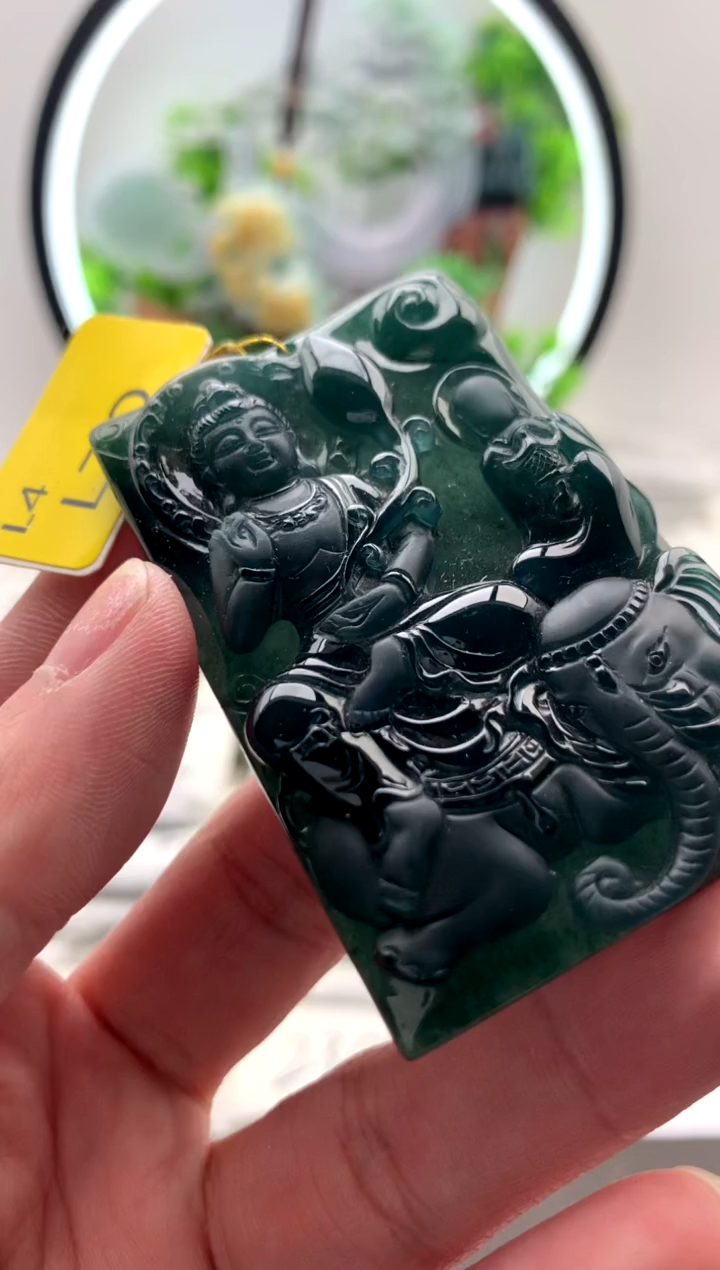 【闪购商品】翡翠颈饰未镶嵌普贤