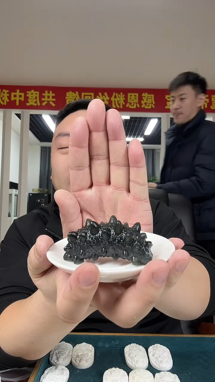 未镶嵌岫玉其它多样性发货一件