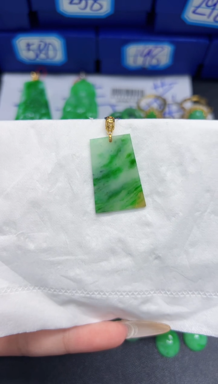 【闪购商品】翡翠颈饰18K金镶嵌Y缅料A货/支持复检/一件