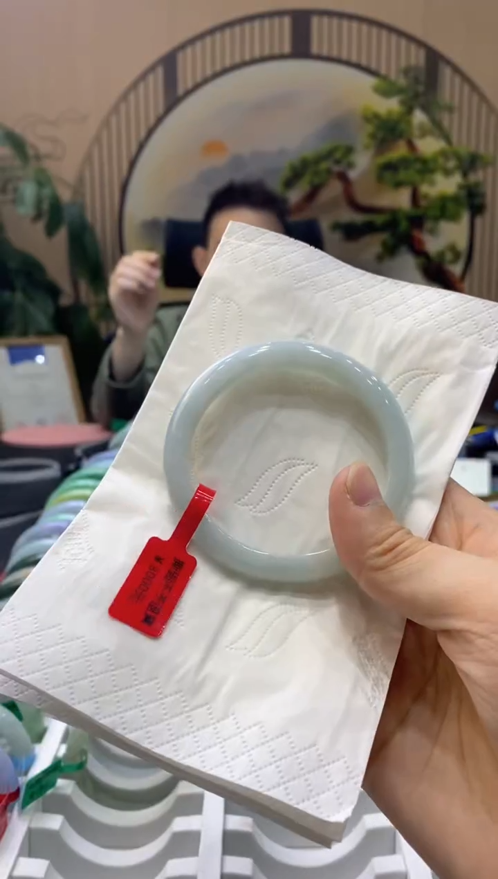 【闪购商品】翡翠手镯未镶嵌000009572