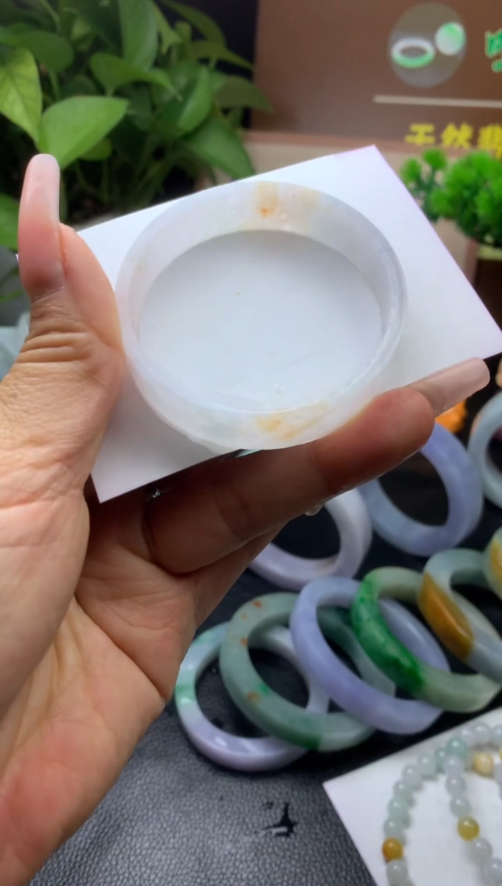 【闪购商品】定制翡翠毛坯定制未镶嵌51-52公主