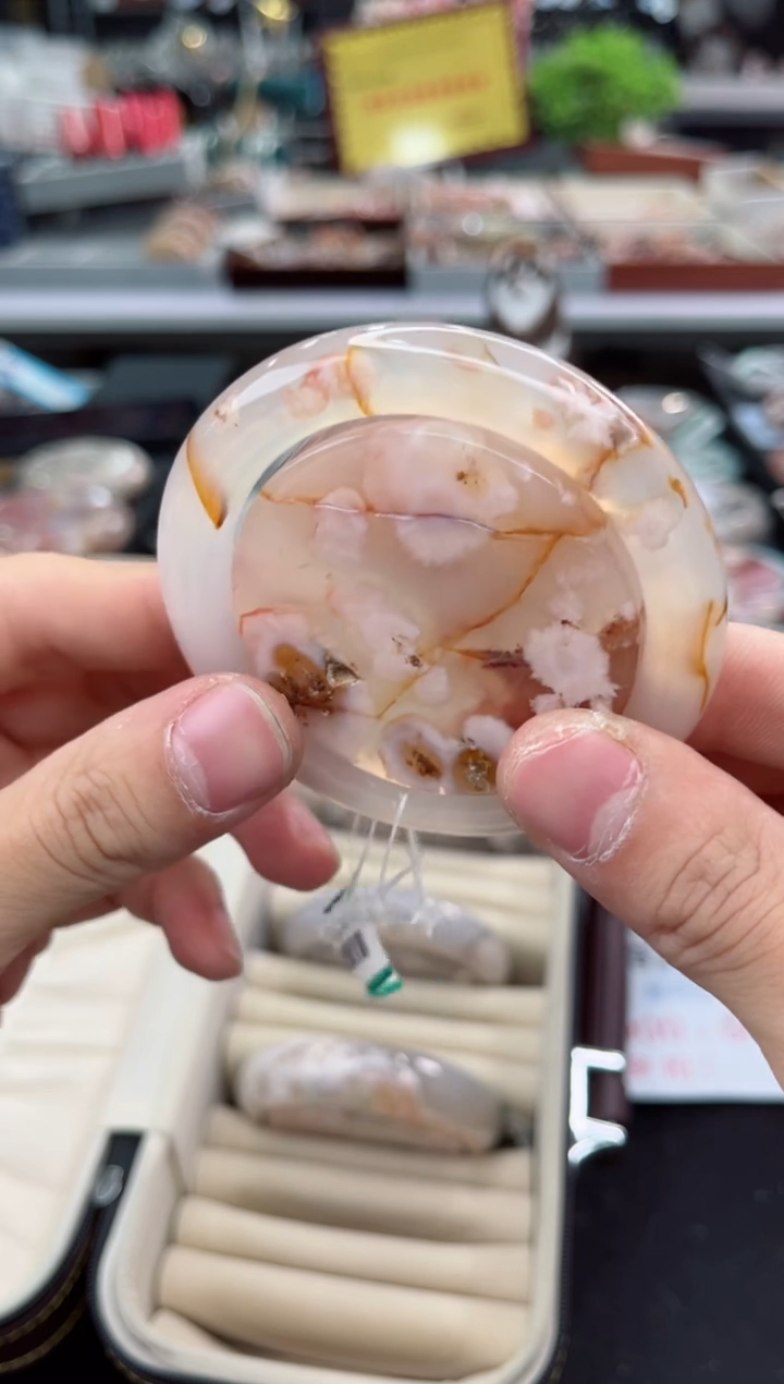 【闪购商品】石英质玉手镯未镶嵌56圈口（赠品镯心）3455527