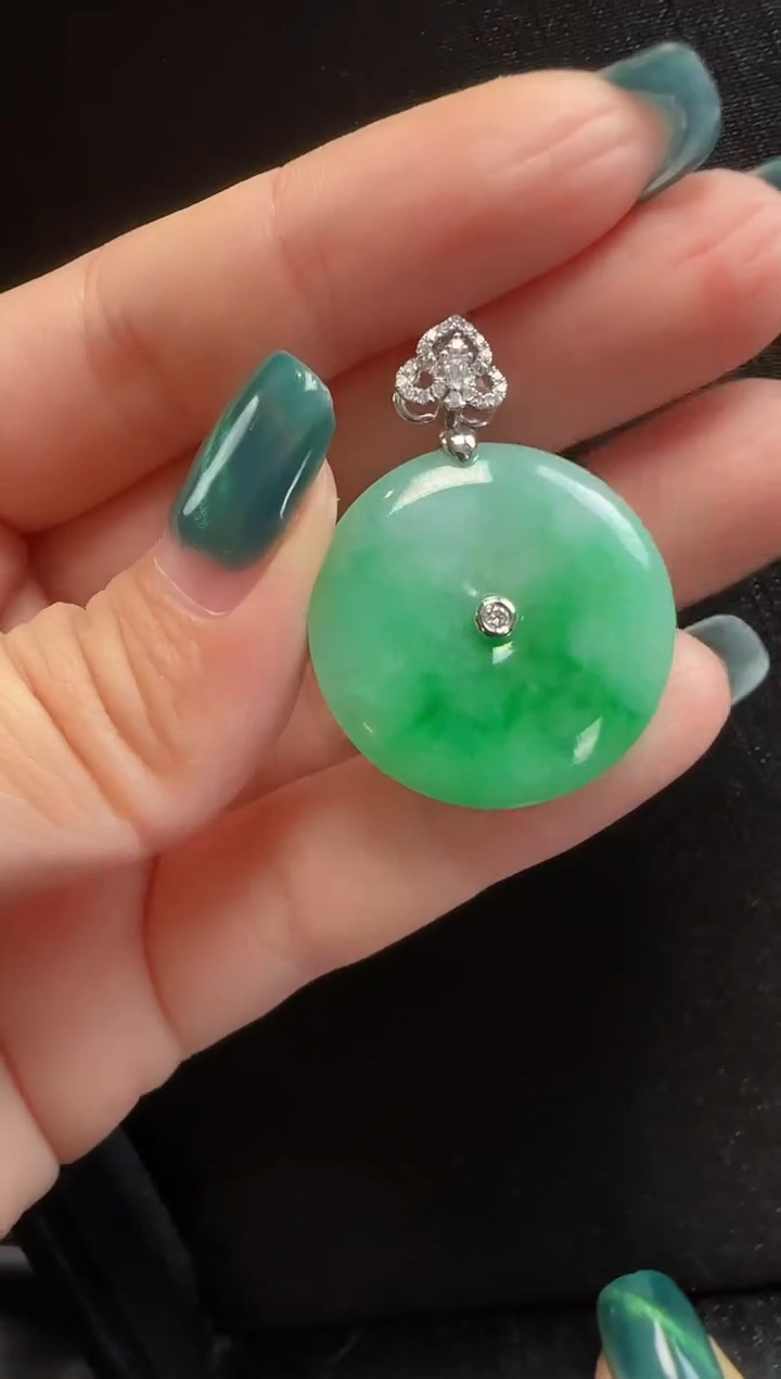 【闪购商品】翡翠颈饰18K金镶嵌016平安扣一个