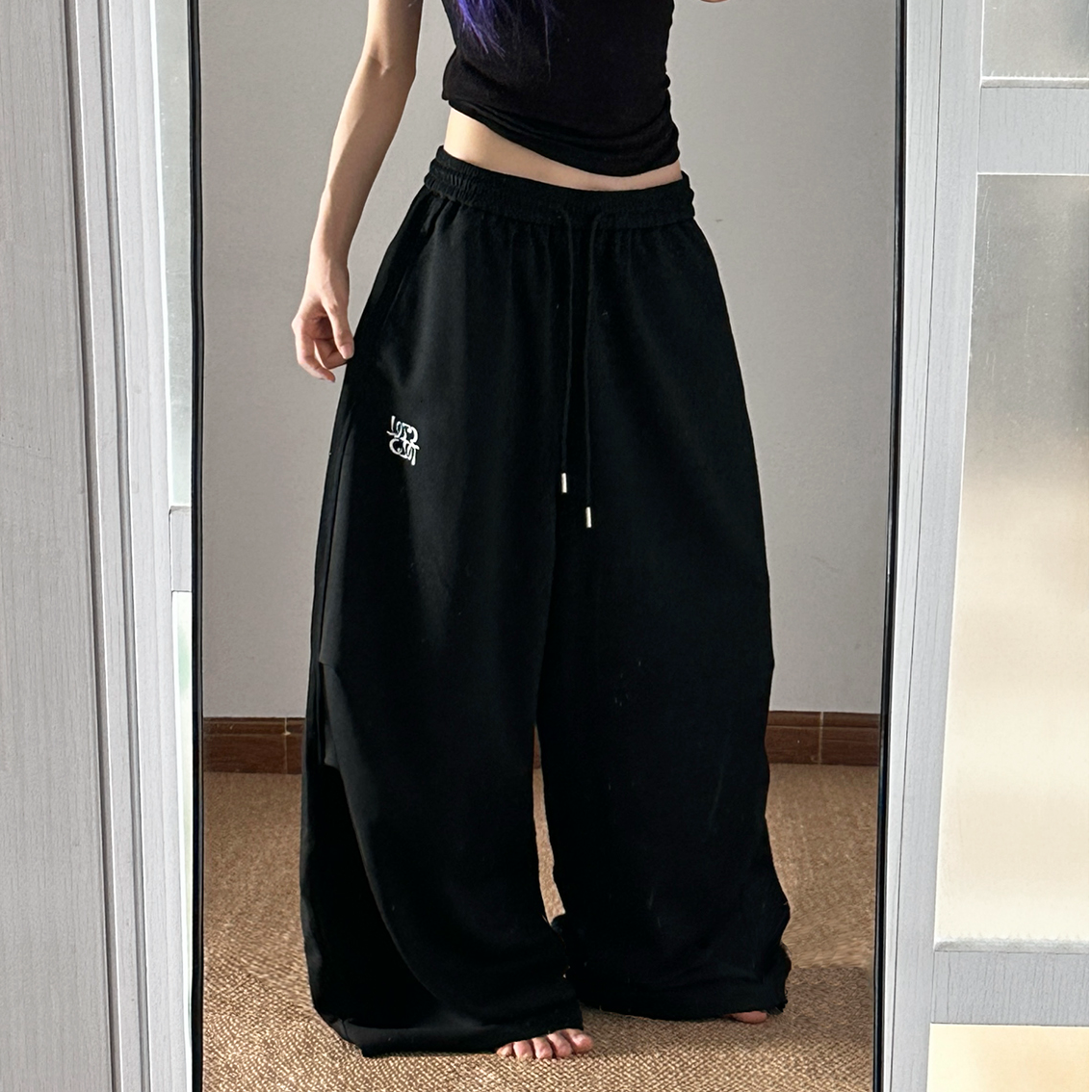 草莓熊 美式凉感褶皱伞兵宽松卫裤阔腿街舞拖地休闲运动裤女潮牌