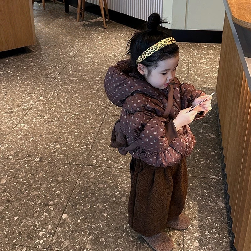 韩国童装女童保暖棉服碎花棉服冬装洋气宝宝咖色复古连帽儿童保暖