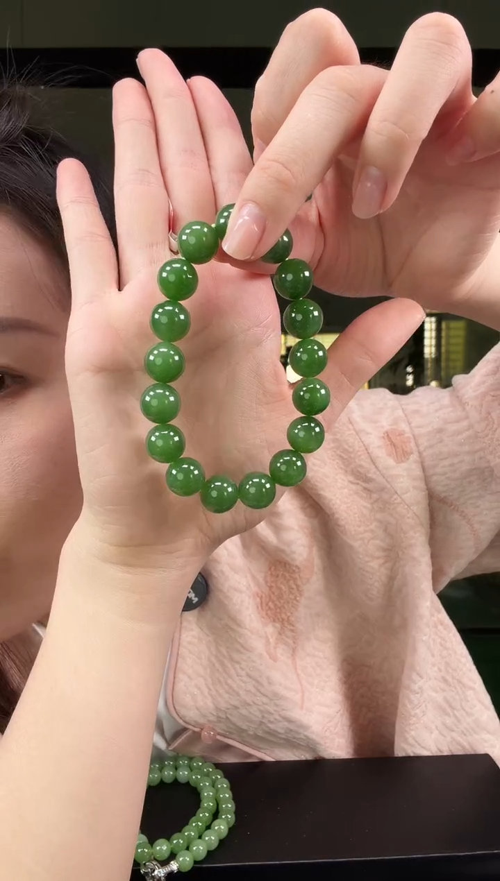 未镶嵌手串和田玉（碧玉）碧玉12mm正阳绿色手串（无矿点）