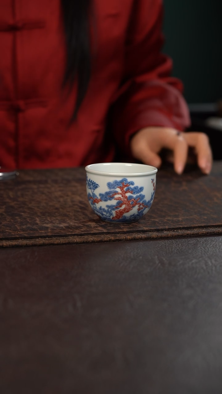 【闪购商品】杯贵红窑青花釉里红松竹梅画中藏诗缸杯