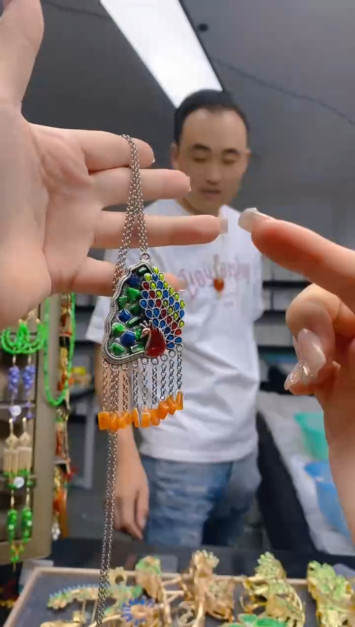 【闪购商品】翡翠耳饰银S925镶嵌201翡翠锁骨链