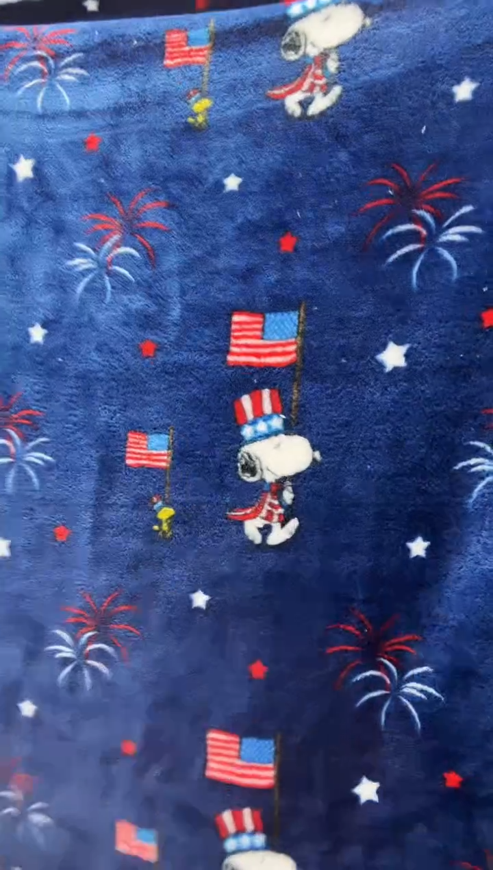 法兰绒1.8x2.5材质面料尺寸以主播介绍为准