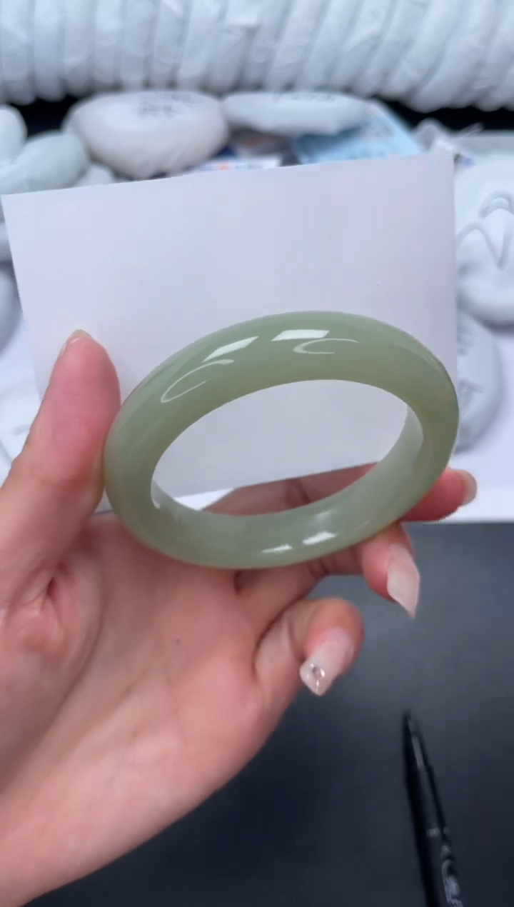 石英质玉手镯未镶嵌301-56.5DL