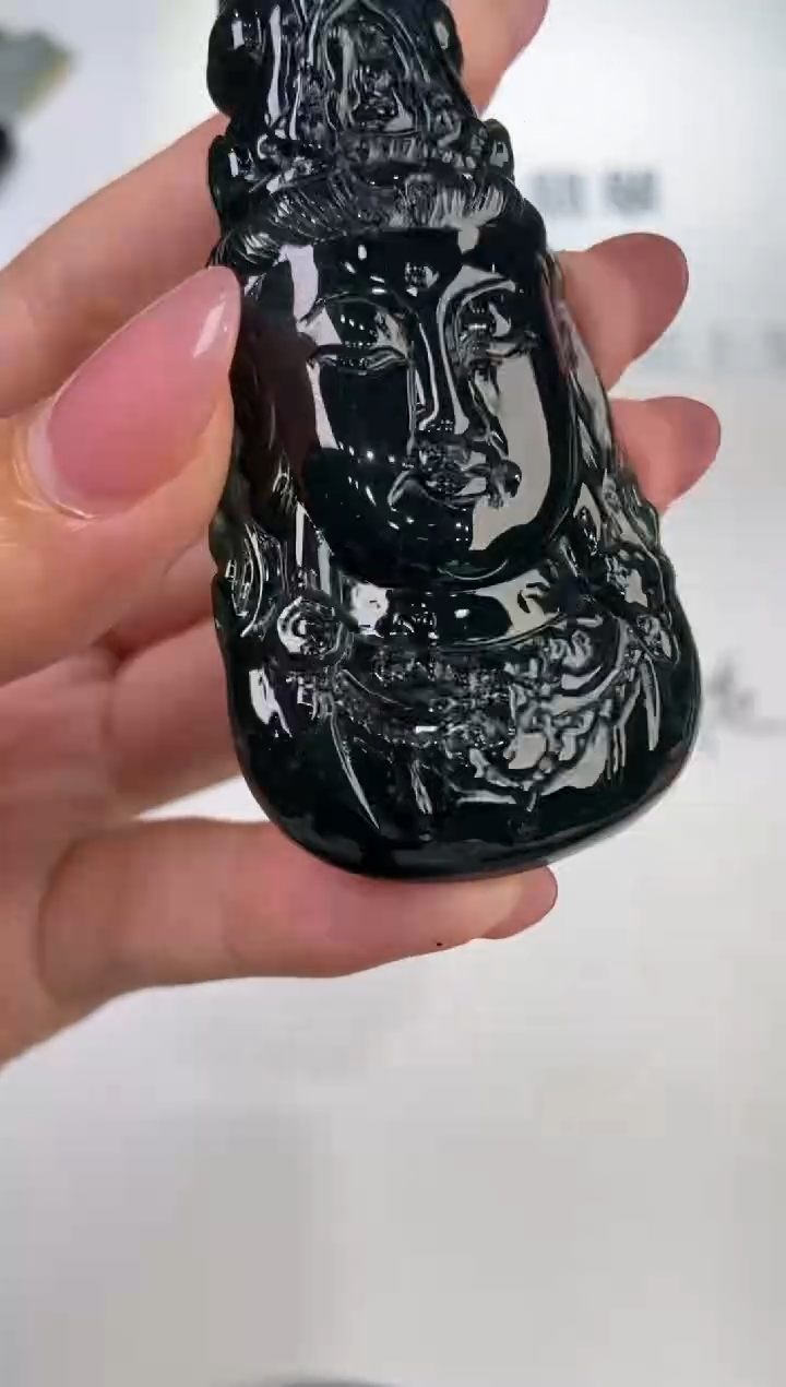 翡翠挂件未镶嵌 1003389