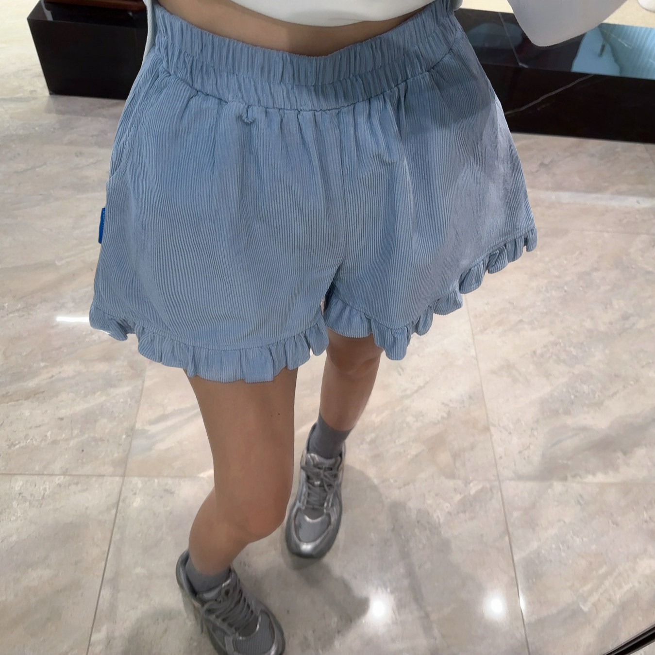 【海盐太妃糖 】原单定制显瘦荷叶灯芯绒贴标短裤 