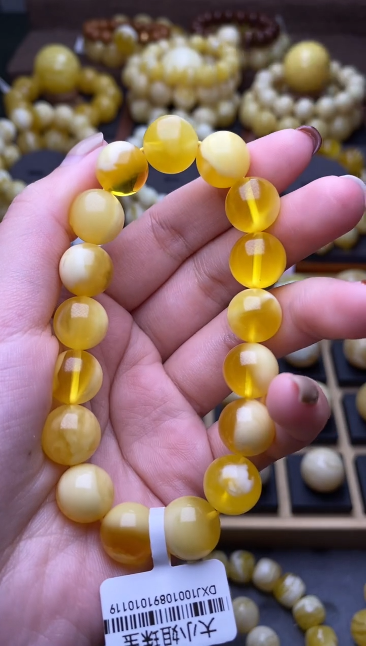 【闪购商品】琥珀裸石未镶嵌大小姐珠宝162