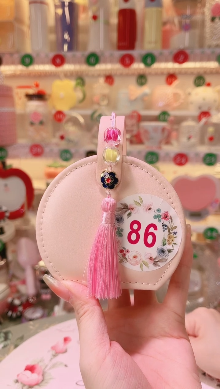 【闪购商品】摆件流苏首饰包品质好，发货快，放心拍