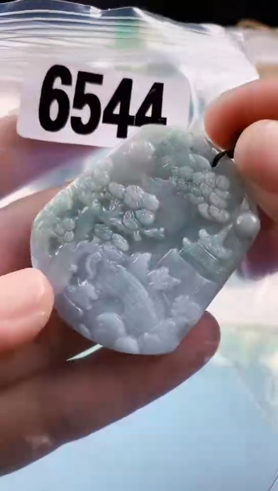 【闪购商品】翡翠挂件未镶嵌天然翡翠吊坠挂件