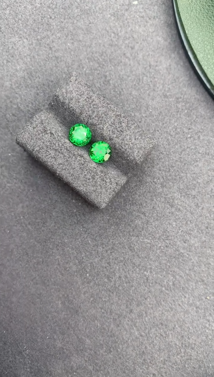 【闪购商品】石榴石（沙弗莱）裸石未镶嵌2ct沙弗莱配对