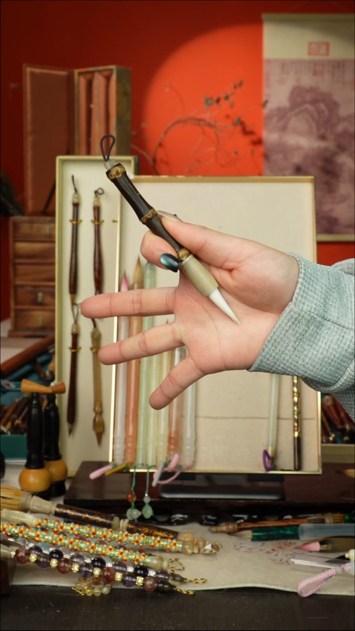 597号闪孤品高货毛笔链接 清水试笔 蘸墨不退