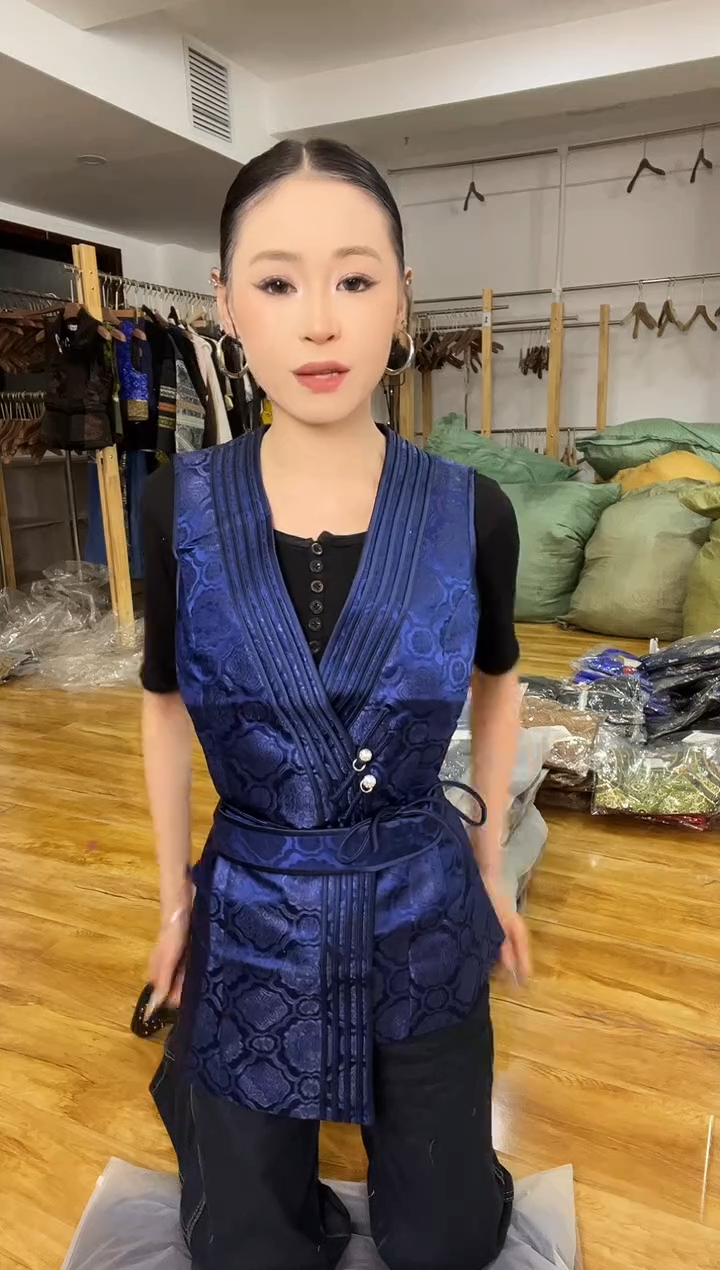 马甲       3XL码    140-150斤