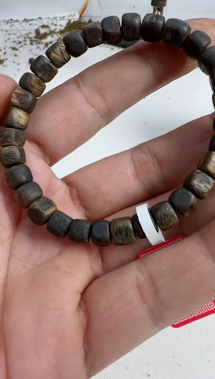 【闪购商品】沉香手串乌身0.7规格单圈7克沉水方珠